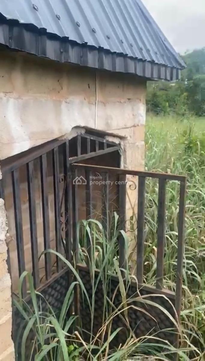 Fully Fenced  (200x100) Landed Property with Security House, Ayen Community, Located Along Egba Road in Uhunmwonde Local Government, Uhunmwonde, Edo, Mixed-use Land for Sale