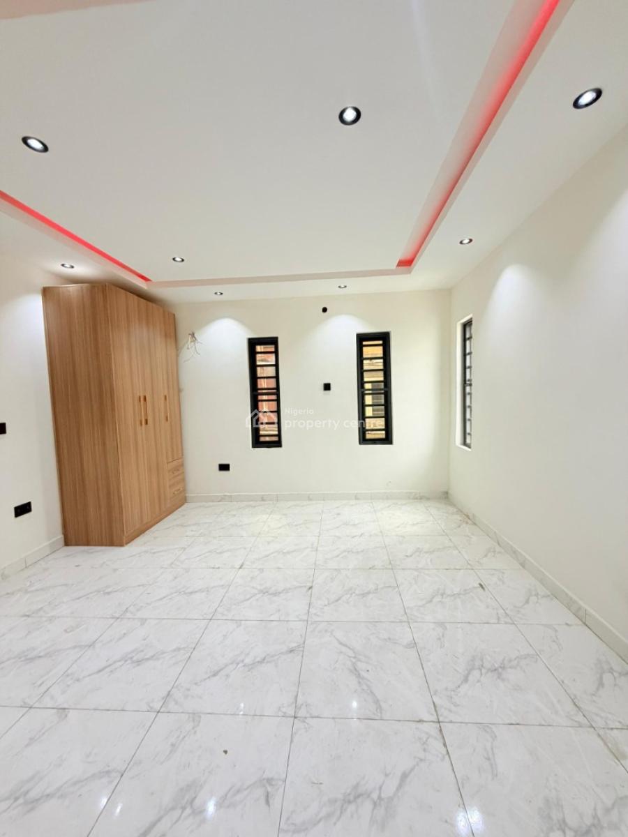 2 Bedroom Apartment, Oregun, Ikeja, Lagos, Block of Flats for Sale