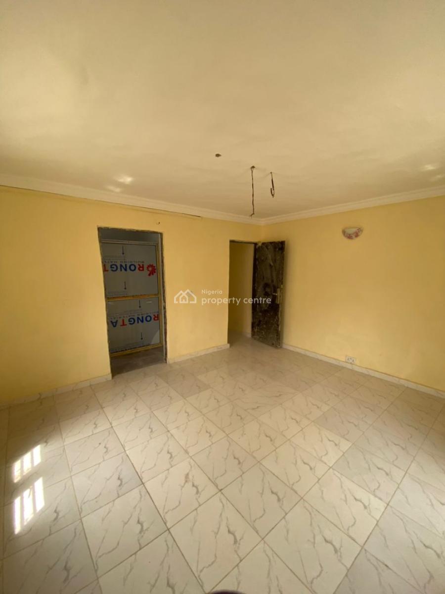 Freshly Renovated 1 Bedroom Luxury Apartment, Badore Road, Ajah, Lagos, Mini Flat (room and Parlour) for Rent