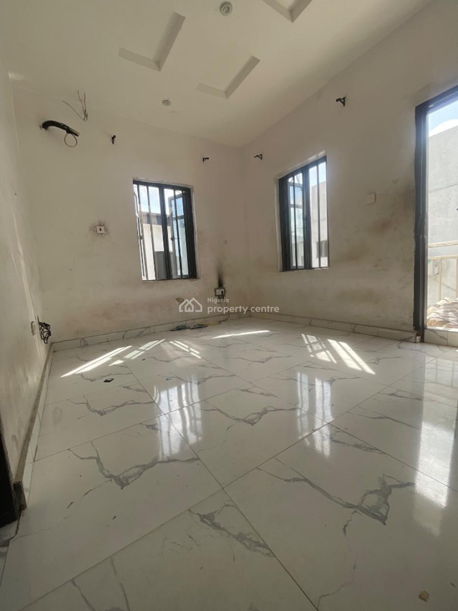 a Well Maintained Upstairs 1 Bedroom Apartment, Sangotedo, Lekki, Lagos, Mini Flat (room and Parlour) for Rent