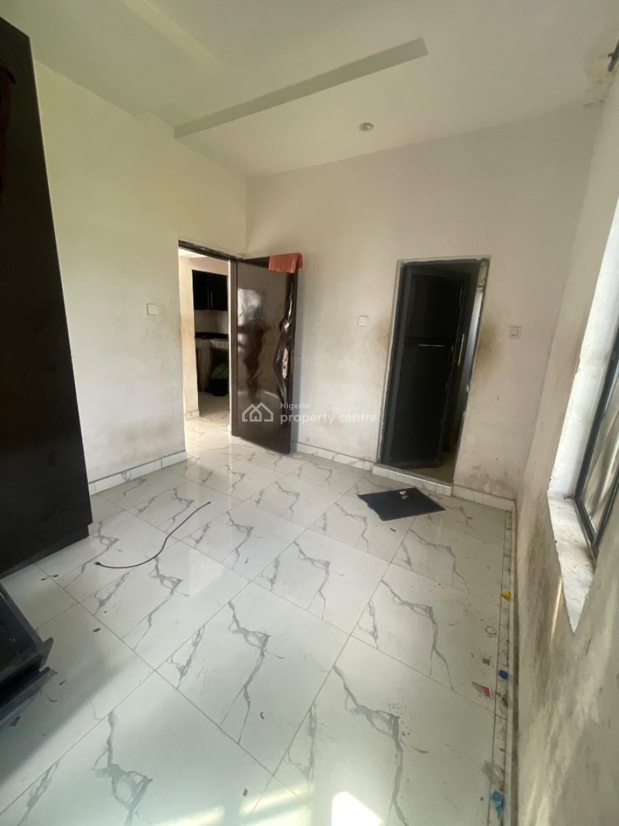 a Well Maintained Upstairs 1 Bedroom Apartment, Sangotedo, Lekki, Lagos, Mini Flat (room and Parlour) for Rent