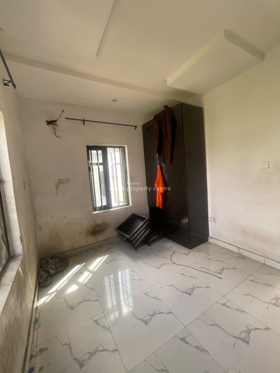 a Well Maintained Upstairs 1 Bedroom Apartment, Sangotedo, Lekki, Lagos, Mini Flat (room and Parlour) for Rent
