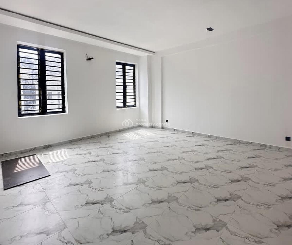 Spacious 2 Bedroom Fully Serviced with Elevator, Orchid Road, Lekki, Lagos, Flat / Apartment for Rent