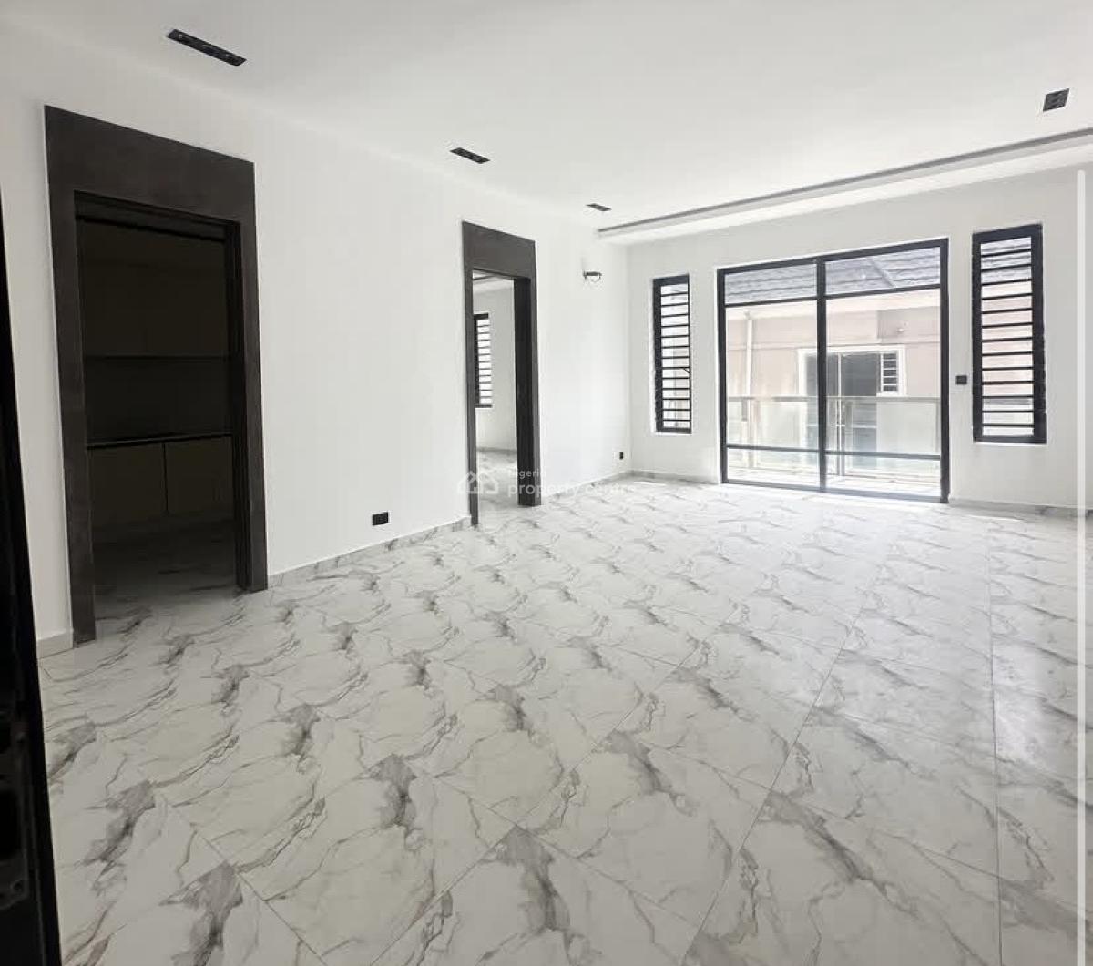 Spacious 2 Bedroom Fully Serviced with Elevator, Orchid Road, Lekki, Lagos, Flat / Apartment for Rent