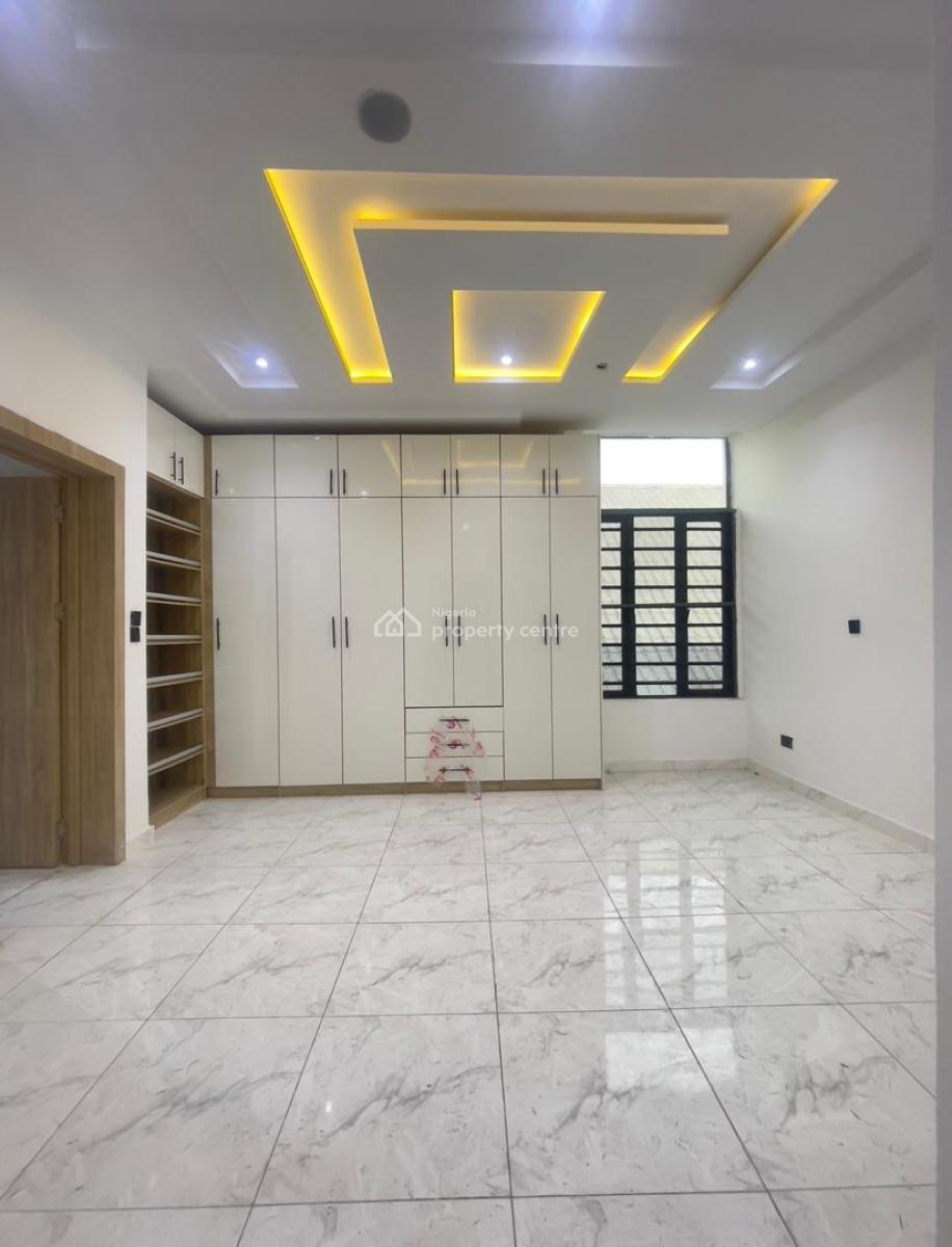 Standard 4 Bedrooms Terraced Duplex, Ologolo, Lekki, Lagos, Terraced Duplex for Sale