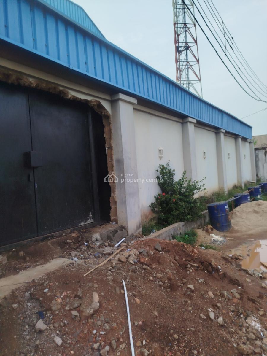 Industrial Warehouse, Nobex Bus Stop, Ikotun-idimu Road, Ikotun, Lagos, Warehouse for Rent
