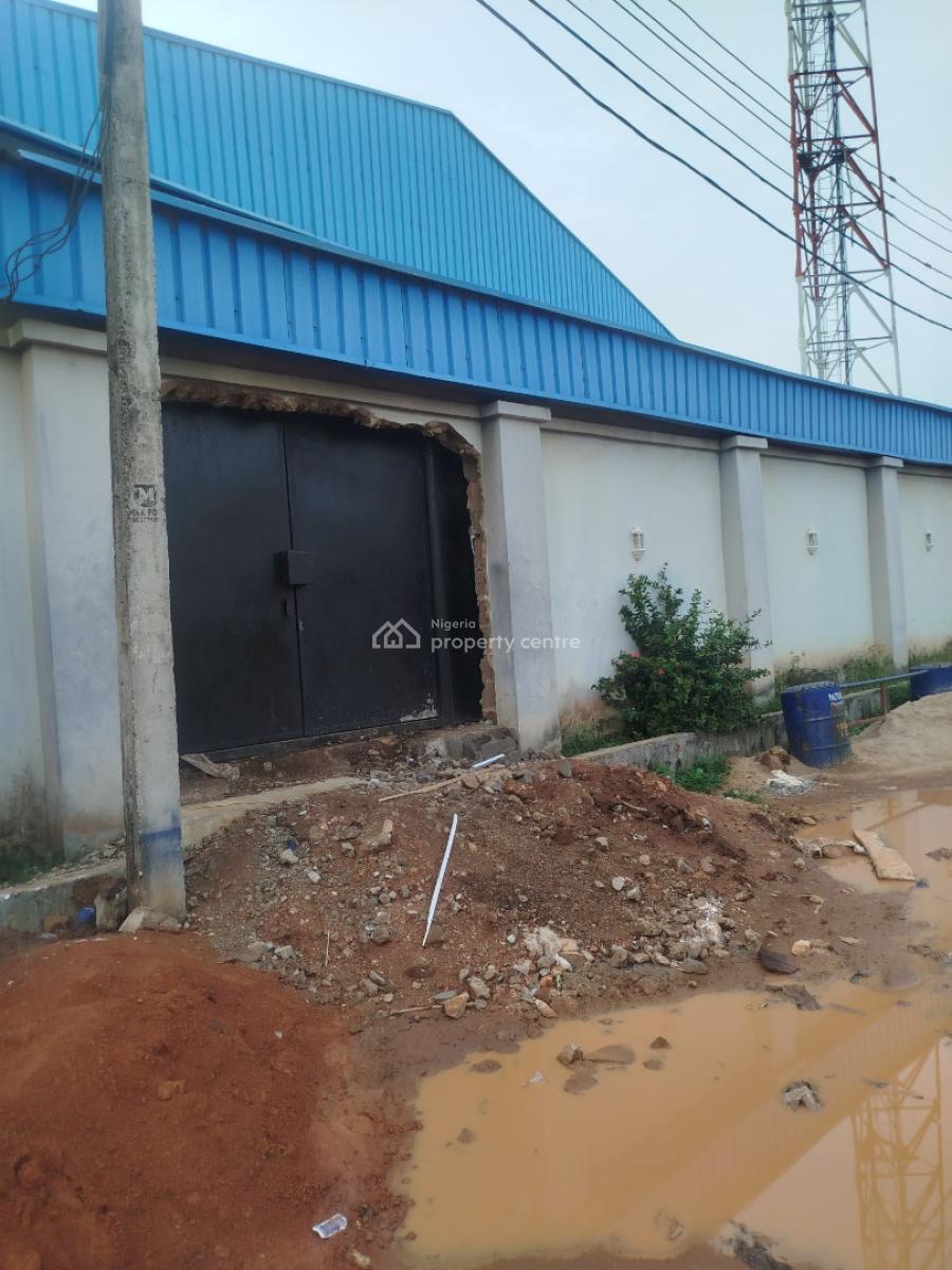 Industrial Warehouse, Nobex Bus Stop, Ikotun-idimu Road, Ikotun, Lagos, Warehouse for Rent