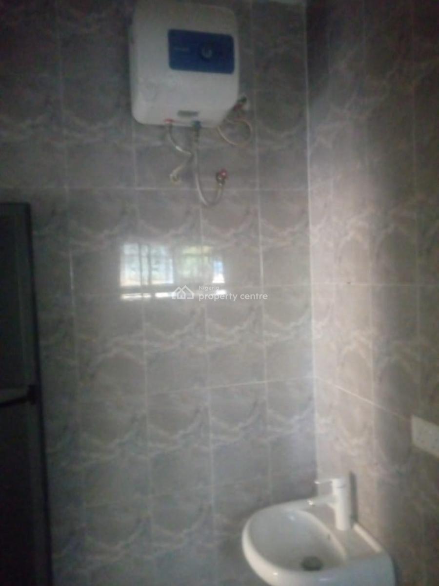 Adorable and Spacious 2 Bedroom Flat with En-suit Rooms, Lakowe, Ibeju Lekki, Lagos, Flat / Apartment for Rent