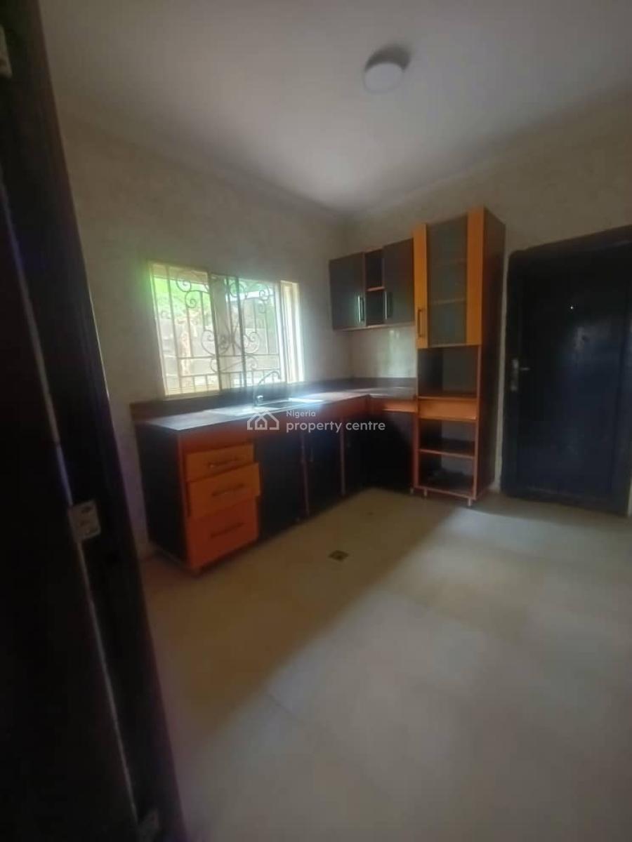 Self Alone in a Compound 3 Bedroom Flat, Igbogbo, Ikorodu, Lagos, Flat / Apartment for Rent
