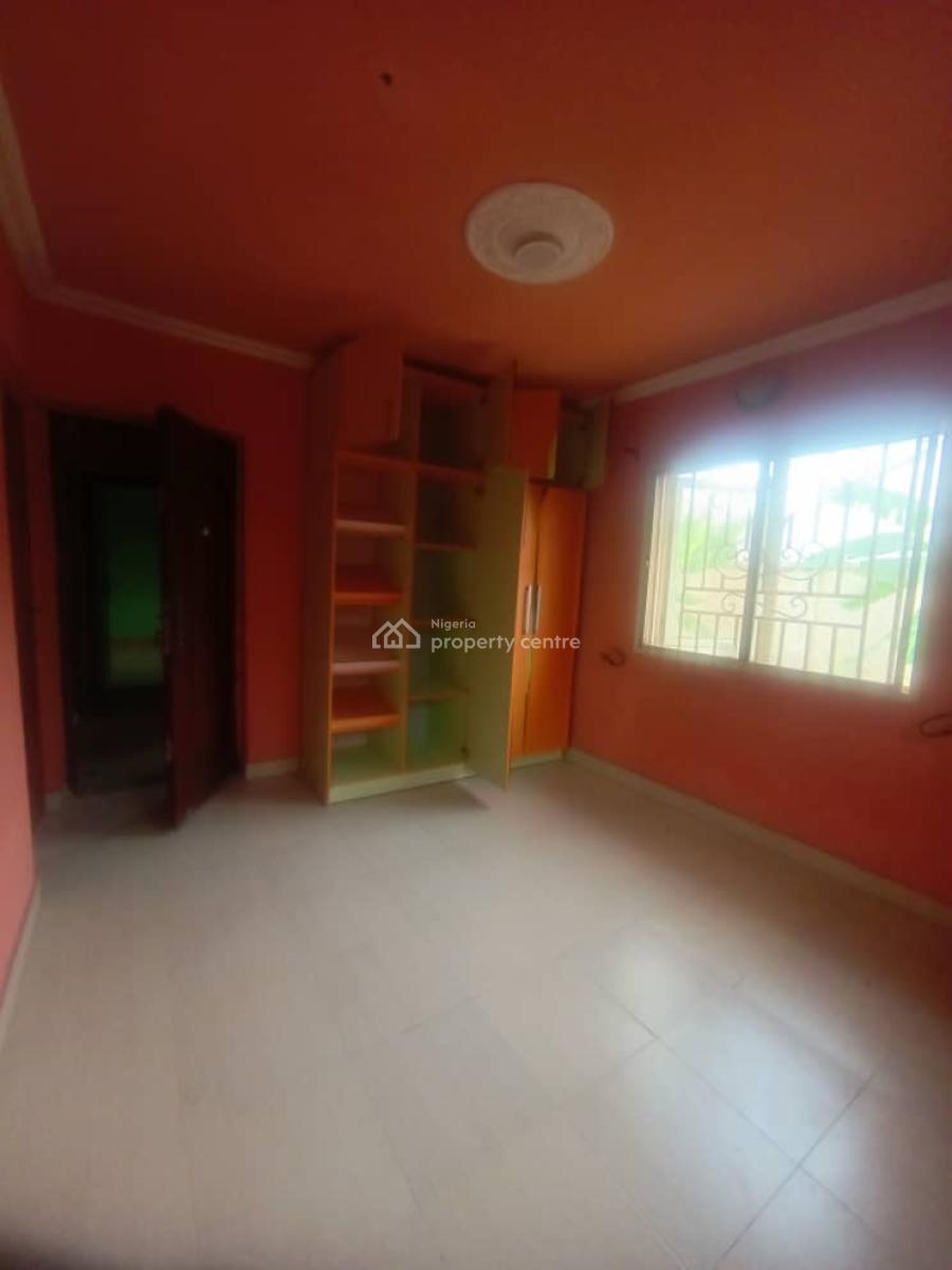 Self Alone in a Compound 3 Bedroom Flat, Igbogbo, Ikorodu, Lagos, Flat / Apartment for Rent