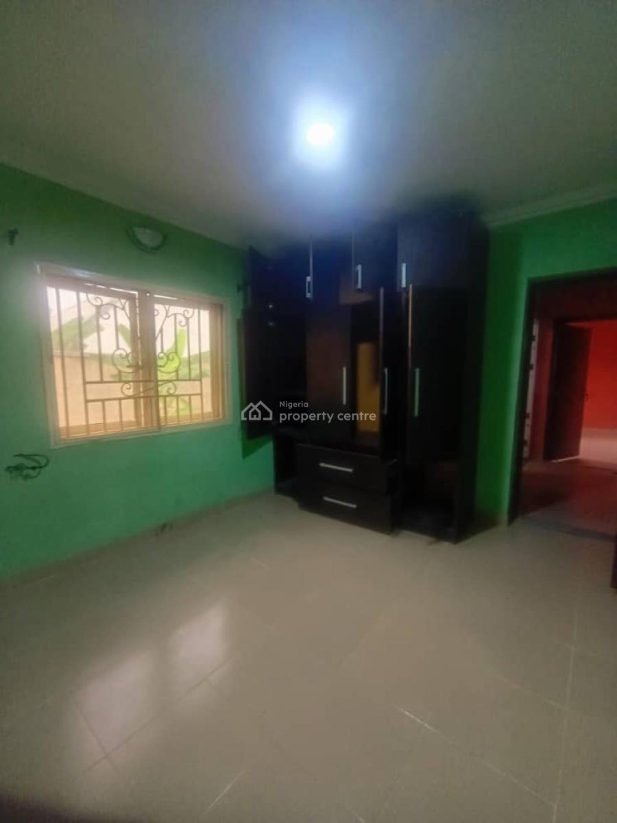 Self Alone in a Compound 3 Bedroom Flat, Igbogbo, Ikorodu, Lagos, Flat / Apartment for Rent
