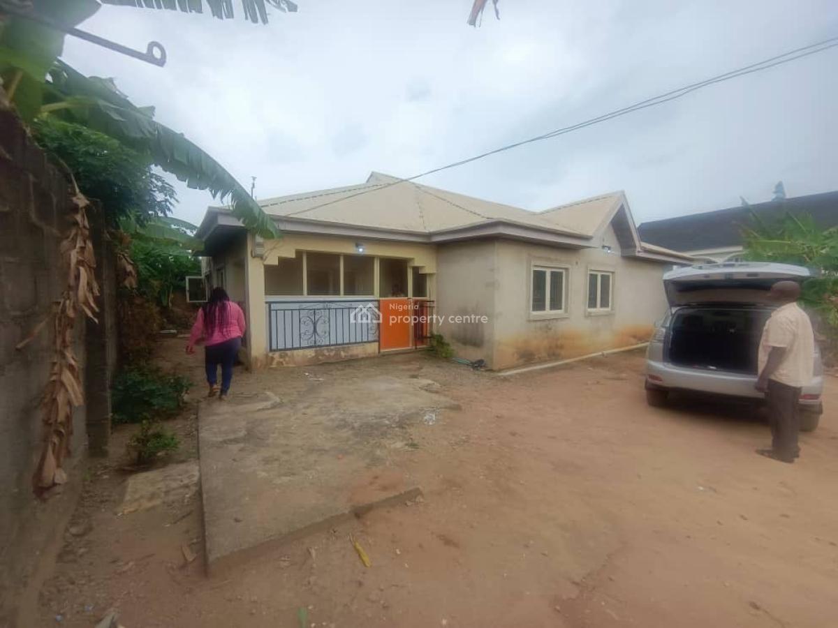 Self Alone in a Compound 3 Bedroom Flat, Igbogbo, Ikorodu, Lagos, Flat / Apartment for Rent