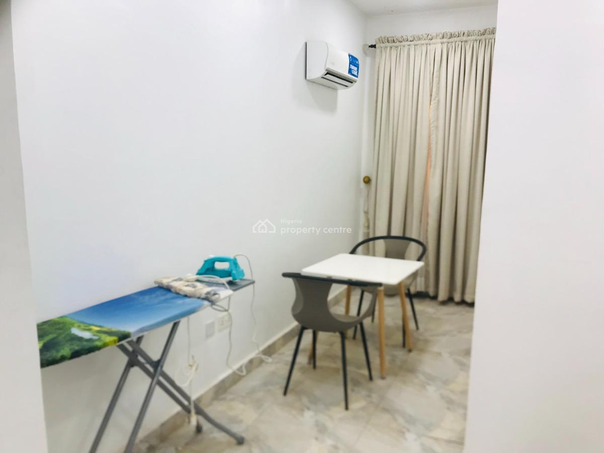 Fully Furnished 2 Bedrooms Apartment, Jahi, Abuja, House for Rent