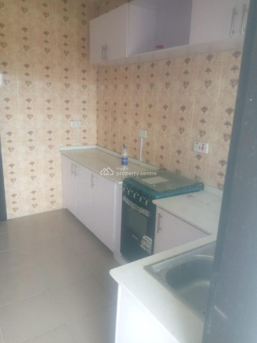 Lovely and Well Maintained 2 Bedroom Apartment Upstairs, Onishon Phase 2, Lakowe, Ibeju Lekki, Lagos, Flat / Apartment for Rent