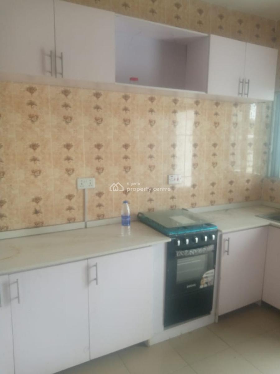 Lovely and Well Maintained 2 Bedroom Apartment Upstairs, Onishon Phase 2, Lakowe, Ibeju Lekki, Lagos, Flat / Apartment for Rent