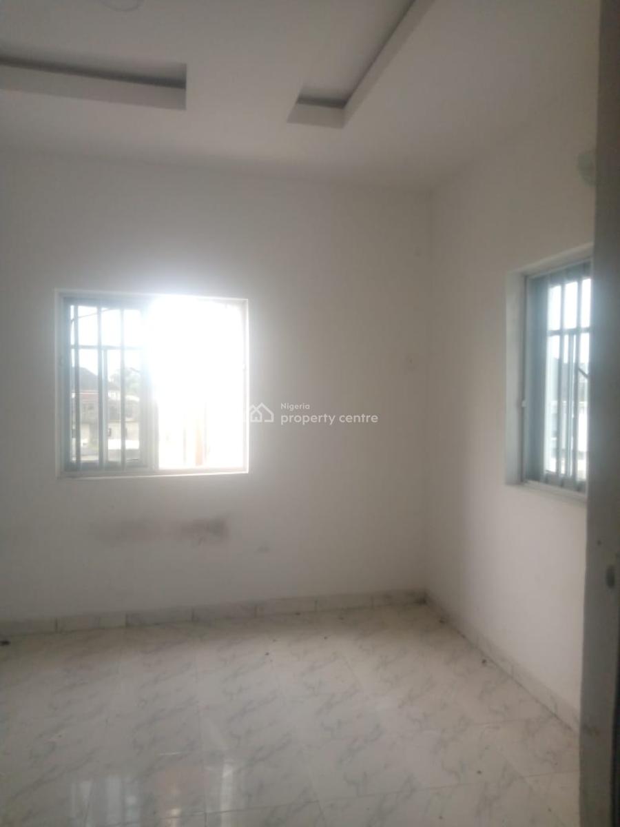 Lovely and Well Maintained 2 Bedroom Apartment Upstairs, Onishon Phase 2, Lakowe, Ibeju Lekki, Lagos, Flat / Apartment for Rent