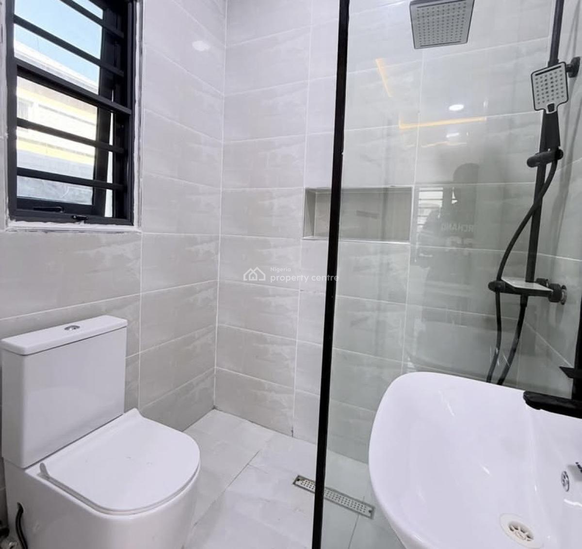 3 Bedroom Apartment with Bq, Lekki Phase 1, Lekki, Lagos, Flat / Apartment for Rent