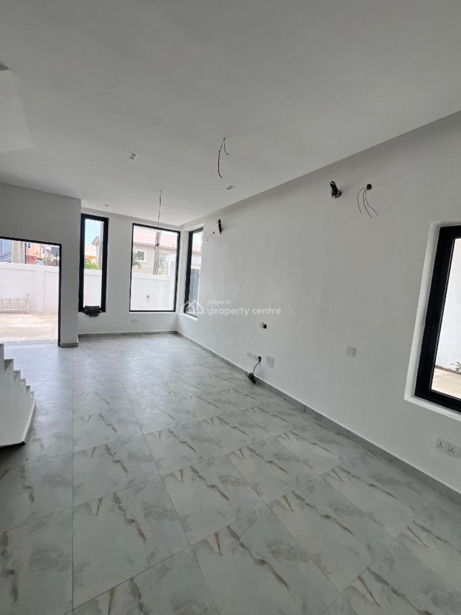 Newly  Built 4 Bedroom Semidetached House with Bq , Balconies Etc, Estate in Admilralty Road Lekki Phase1, Lekki Phase 1, Lekki, Lagos, Semi-detached Duplex for Sale