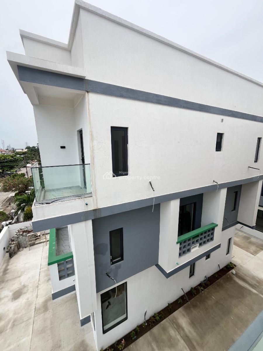 Newly  Built 4 Bedroom Semidetached House with Bq , Balconies Etc, Estate in Admilralty Road Lekki Phase1, Lekki Phase 1, Lekki, Lagos, Semi-detached Duplex for Sale
