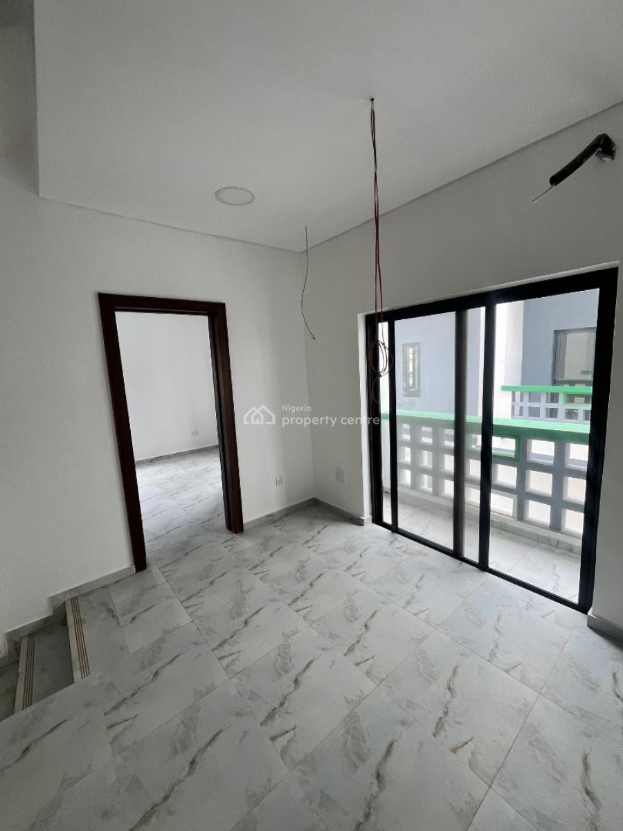 Newly  Built 4 Bedroom Semidetached House with Bq , Balconies Etc, Estate in Admilralty Road Lekki Phase1, Lekki Phase 1, Lekki, Lagos, Semi-detached Duplex for Sale