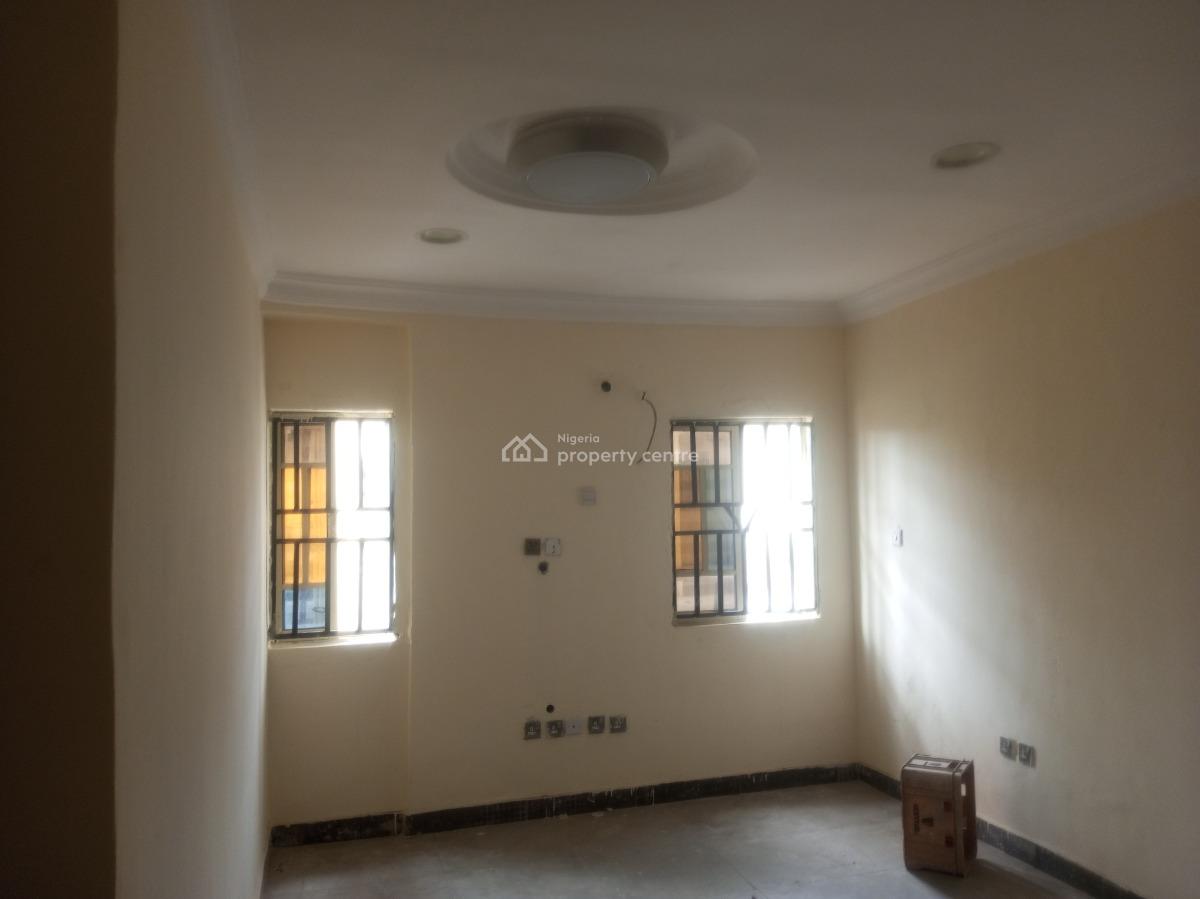 Well Maintained 2 Bedroom Flat Directly Facing The Road, Badore, Ajah, Lagos, Flat / Apartment for Rent