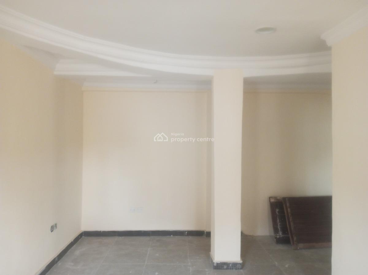 Well Maintained 2 Bedroom Flat Directly Facing The Road, Badore, Ajah, Lagos, Flat / Apartment for Rent