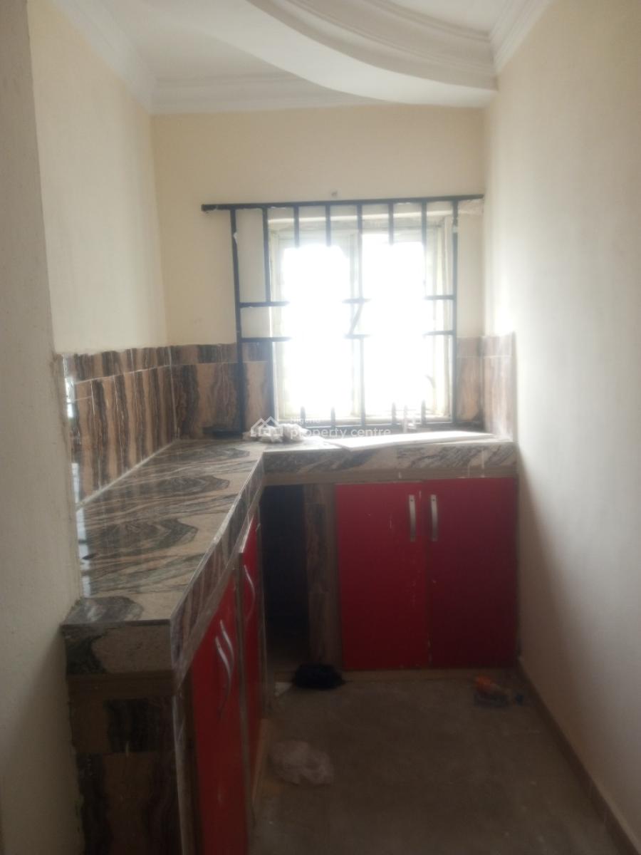 Well Maintained 2 Bedroom Flat Directly Facing The Road, Badore, Ajah, Lagos, Flat / Apartment for Rent