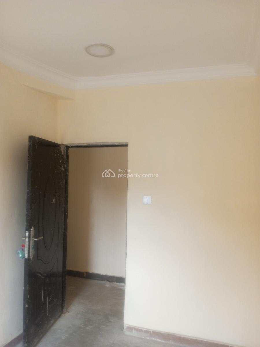 Well Maintained 2 Bedroom Flat Directly Facing The Road, Badore, Ajah, Lagos, Flat / Apartment for Rent