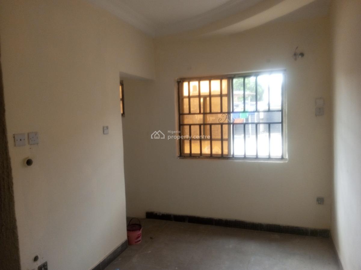 Well Maintained 2 Bedroom Flat Directly Facing The Road, Badore, Ajah, Lagos, Flat / Apartment for Rent
