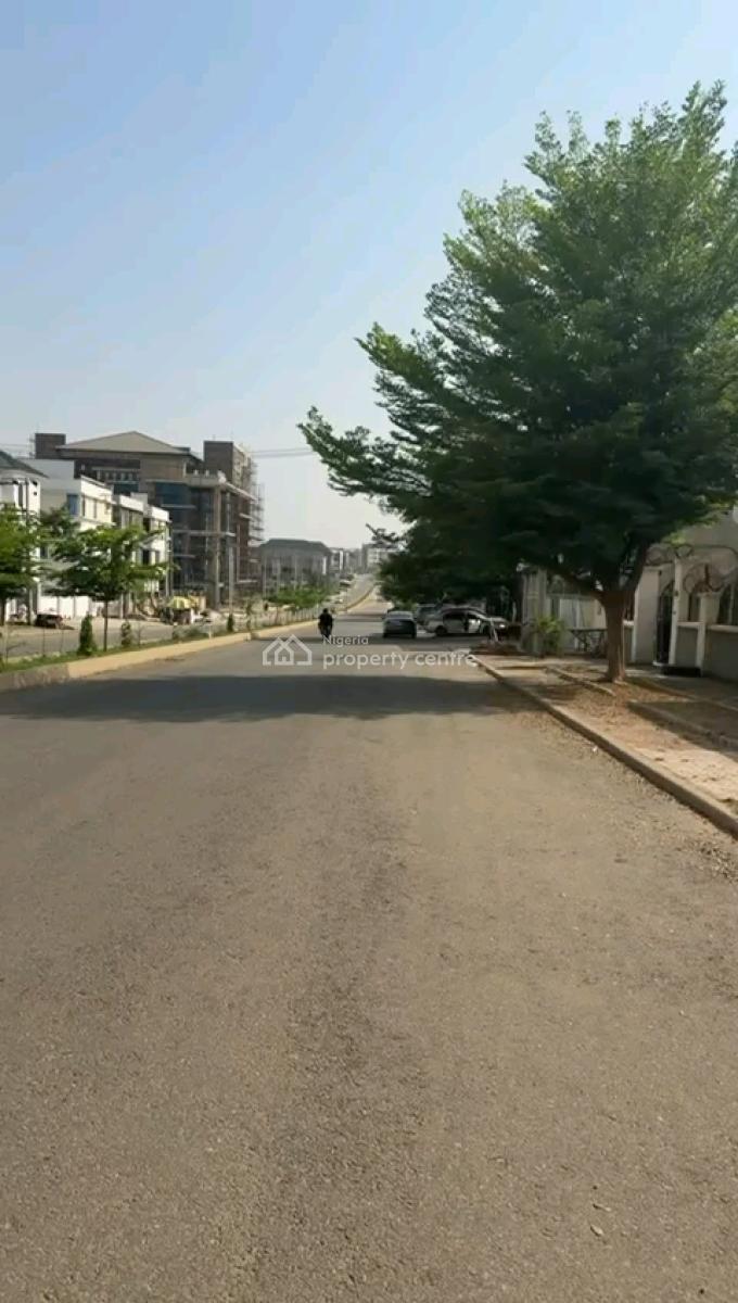 1000sqm of a Residential Land in Jahi, Tarred Road, Jahi, Abuja, Residential Land for Sale