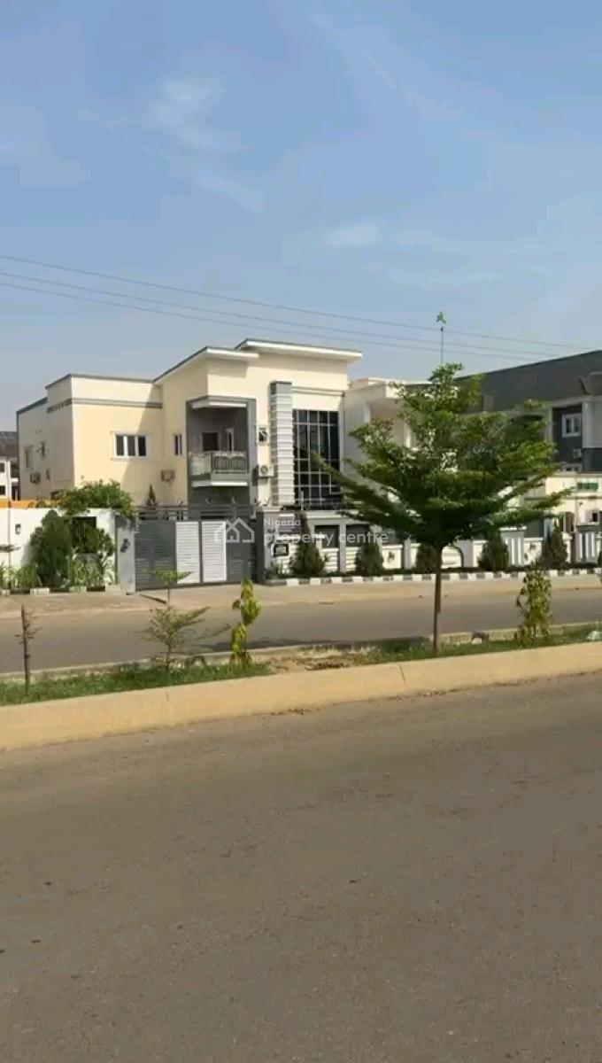 1000sqm of a Residential Land in Jahi, Tarred Road, Jahi, Abuja, Residential Land for Sale