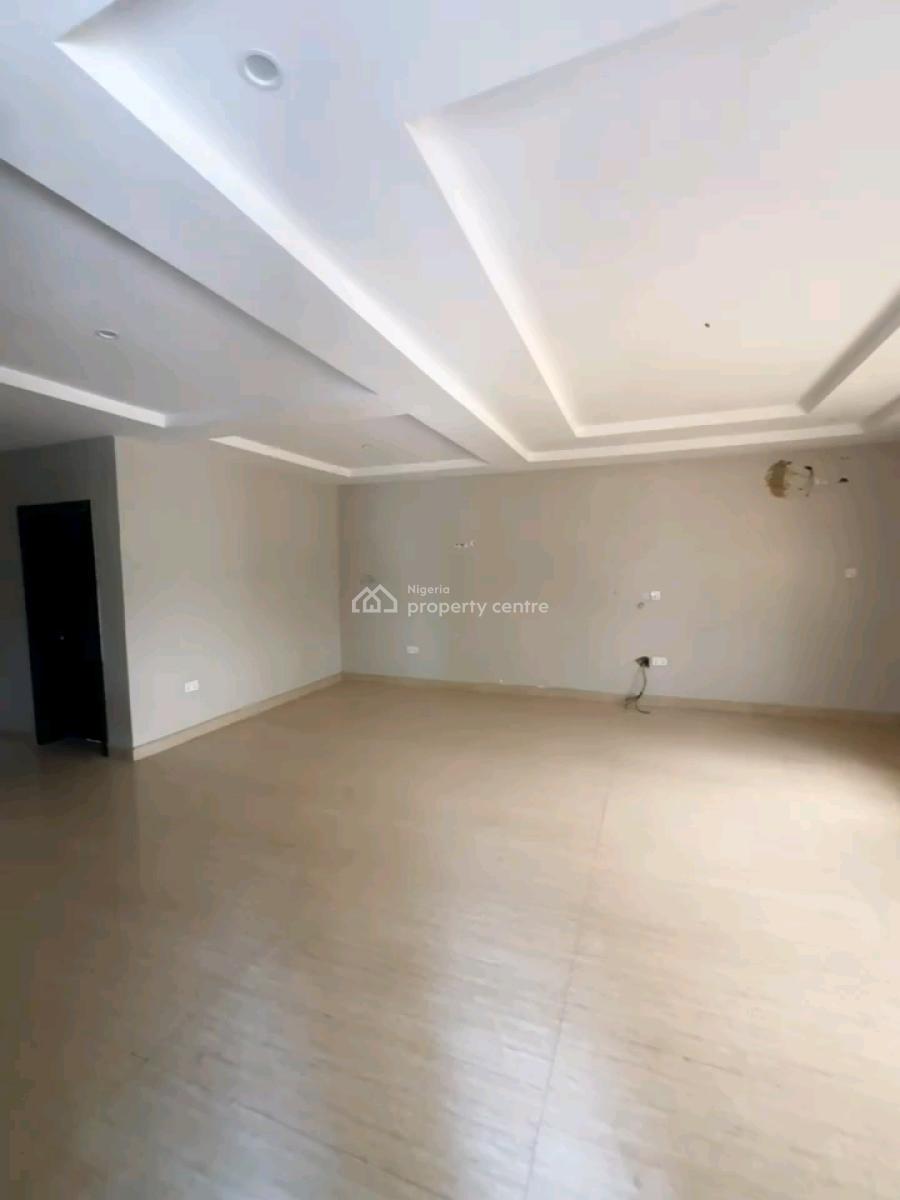 4bedrooms Terrace Duplex with 2 Living Rooms and Attached Bq in Guzape, Guzape District, Abuja, Terraced Duplex for Sale