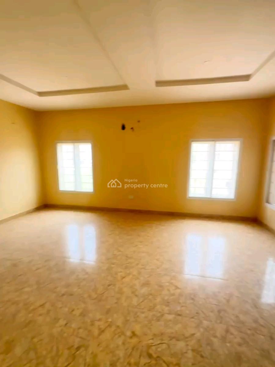 4bedrooms Terrace Duplex with 2 Living Rooms and Attached Bq in Guzape, Guzape District, Abuja, Terraced Duplex for Sale