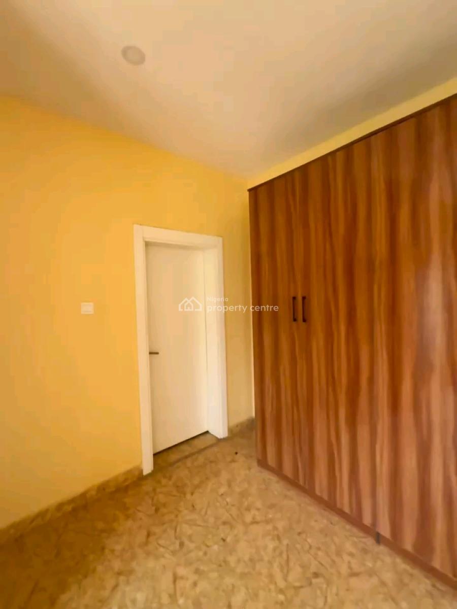 4bedrooms Terrace Duplex with 2 Living Rooms and Attached Bq in Guzape, Guzape District, Abuja, Terraced Duplex for Sale