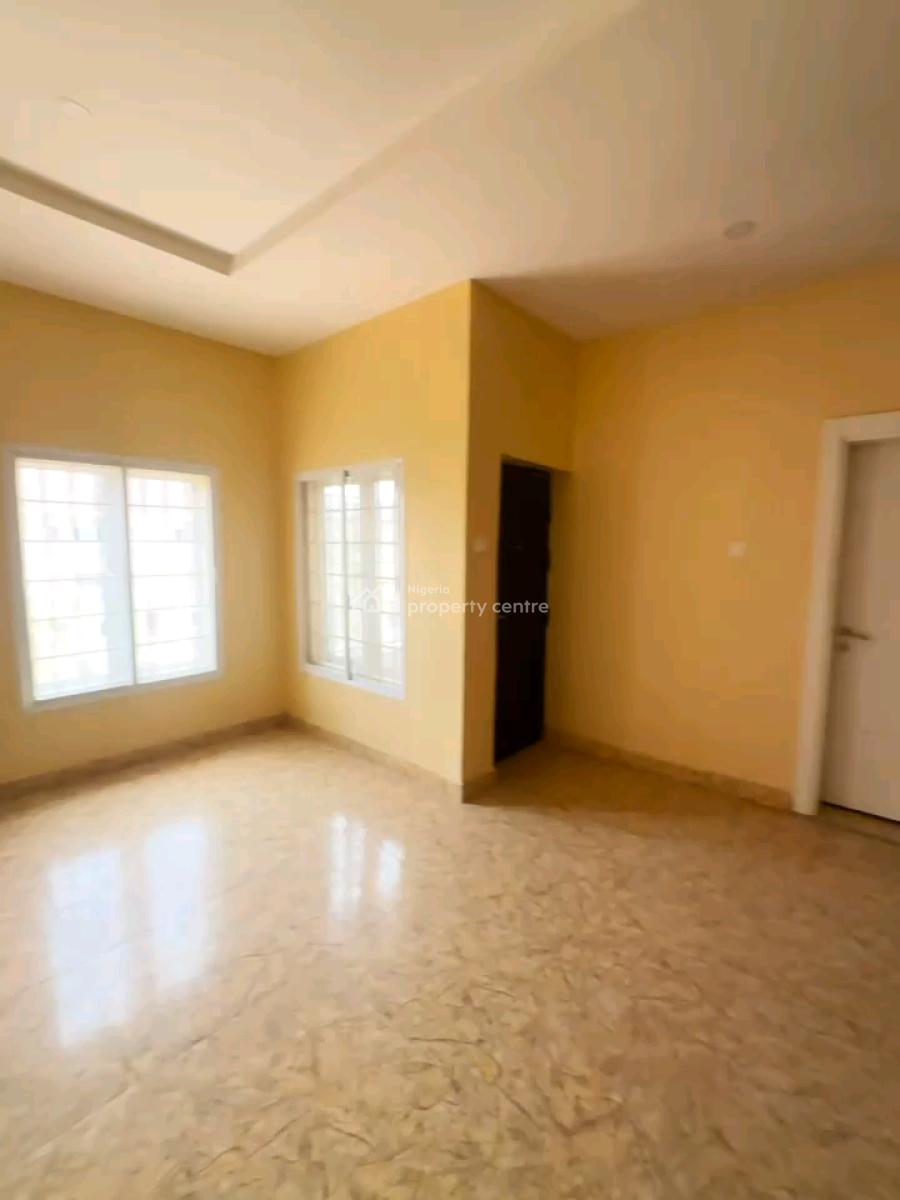 4bedrooms Terrace Duplex with 2 Living Rooms and Attached Bq in Guzape, Guzape District, Abuja, Terraced Duplex for Sale