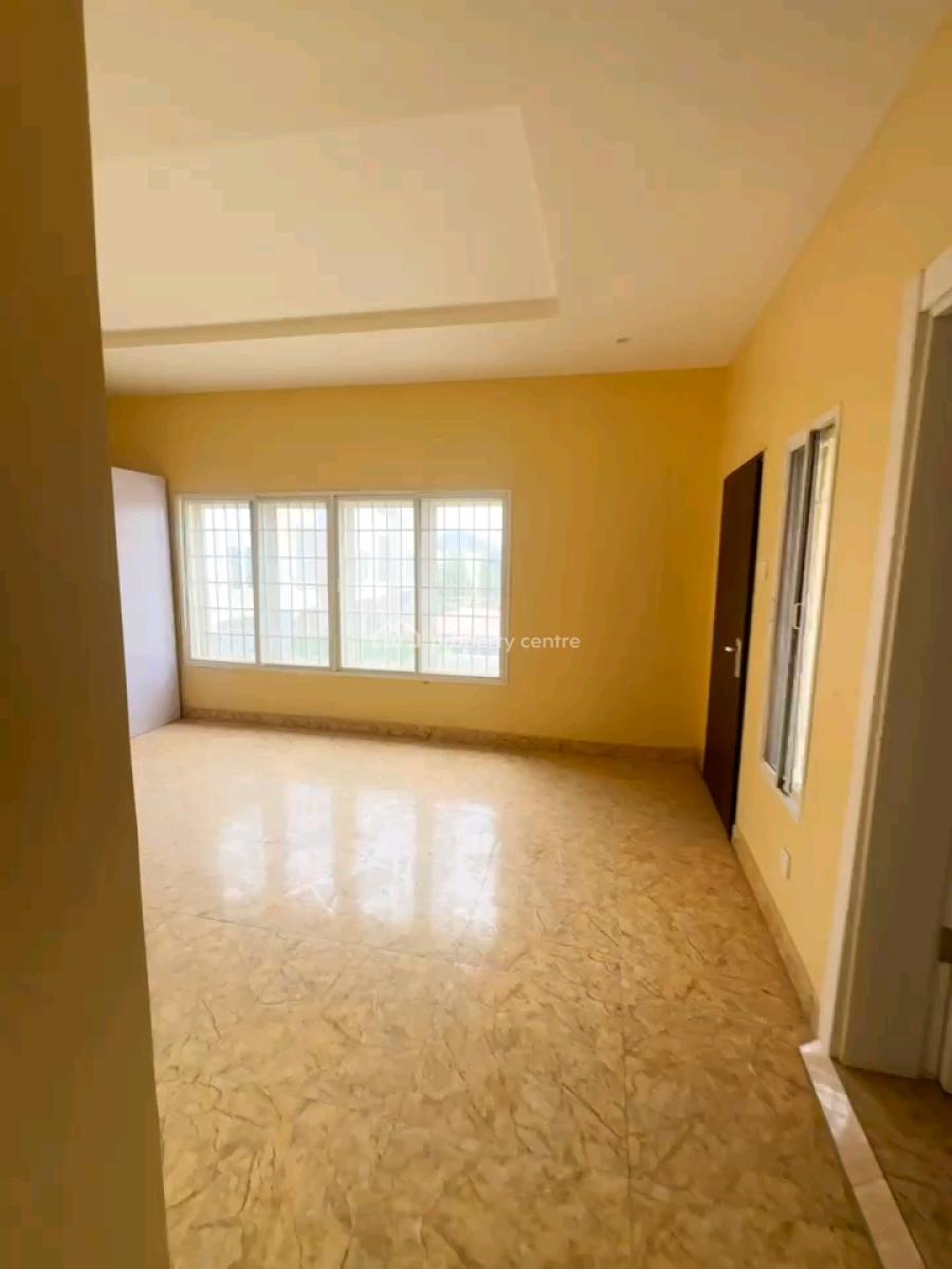 4bedrooms Terrace Duplex with 2 Living Rooms and Attached Bq in Guzape, Guzape District, Abuja, Terraced Duplex for Sale