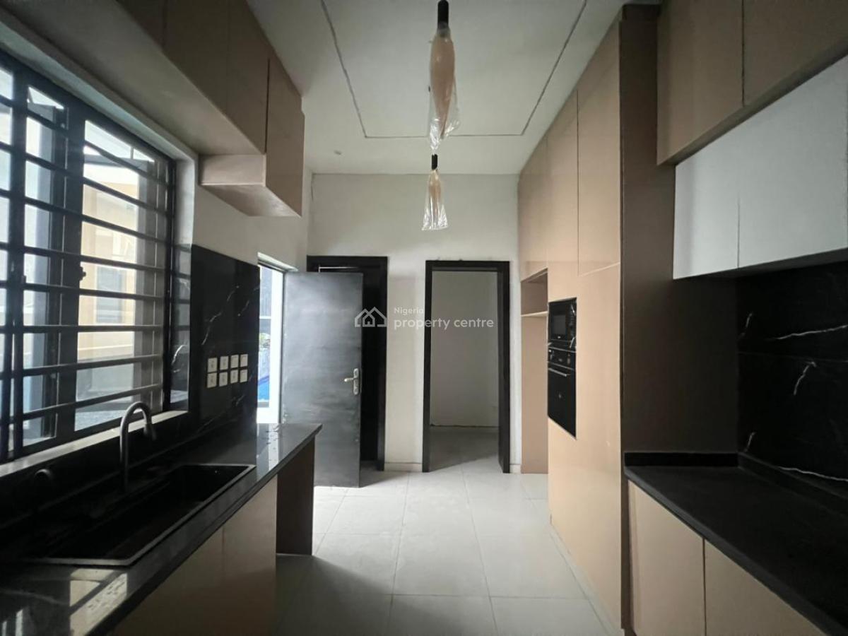 4 Bedrooms  Detached Duplex with Bq and Swimming Pool, Thomas Estate, Ajah, Lagos, Detached Duplex for Sale