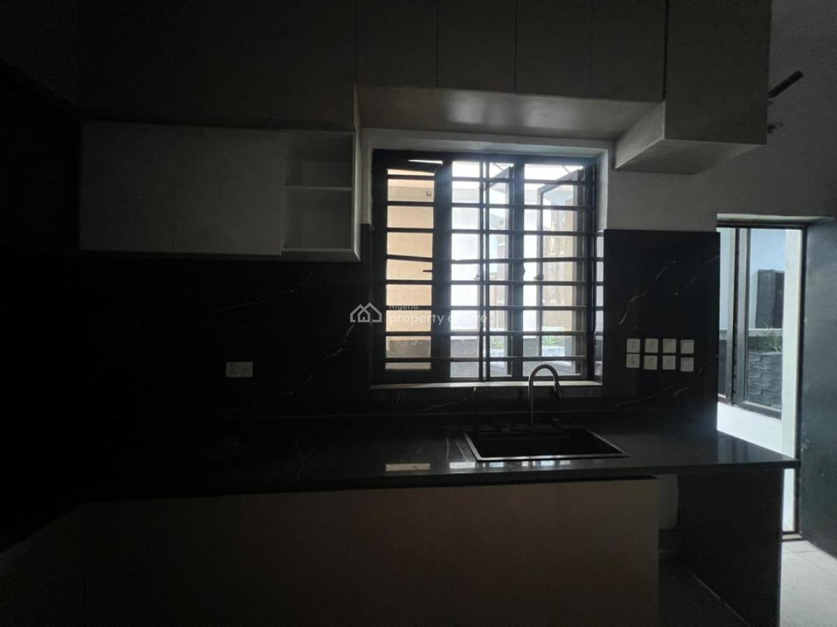 4 Bedrooms  Detached Duplex with Bq and Swimming Pool, Thomas Estate, Ajah, Lagos, Detached Duplex for Sale