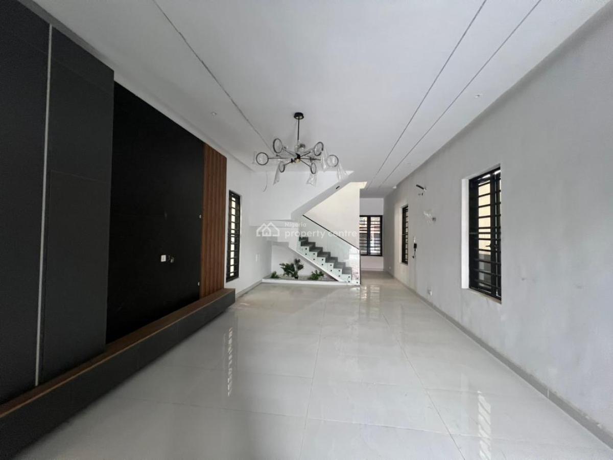 4 Bedrooms  Detached Duplex with Bq and Swimming Pool, Thomas Estate, Ajah, Lagos, Detached Duplex for Sale