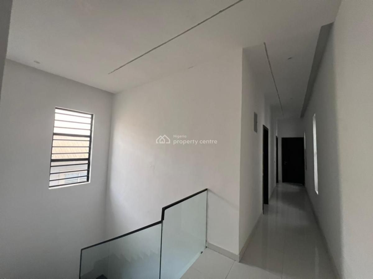 4 Bedrooms  Detached Duplex with Bq and Swimming Pool, Thomas Estate, Ajah, Lagos, Detached Duplex for Sale
