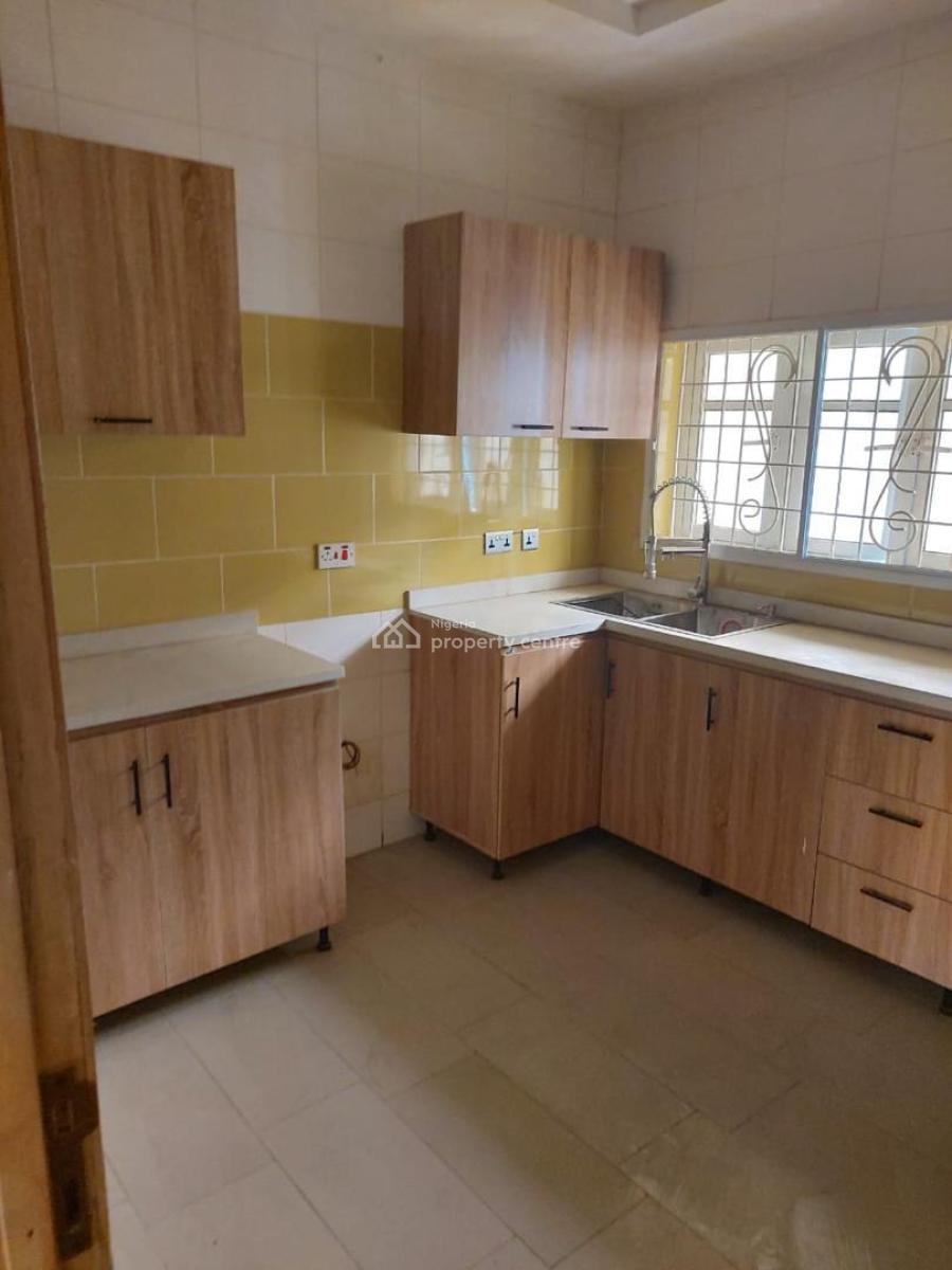 Very Clean 3bedroom Flat, Pencity Estate Ogba Ifako Ijaye Lagos, Ogba, Ikeja, Lagos, Flat / Apartment for Sale