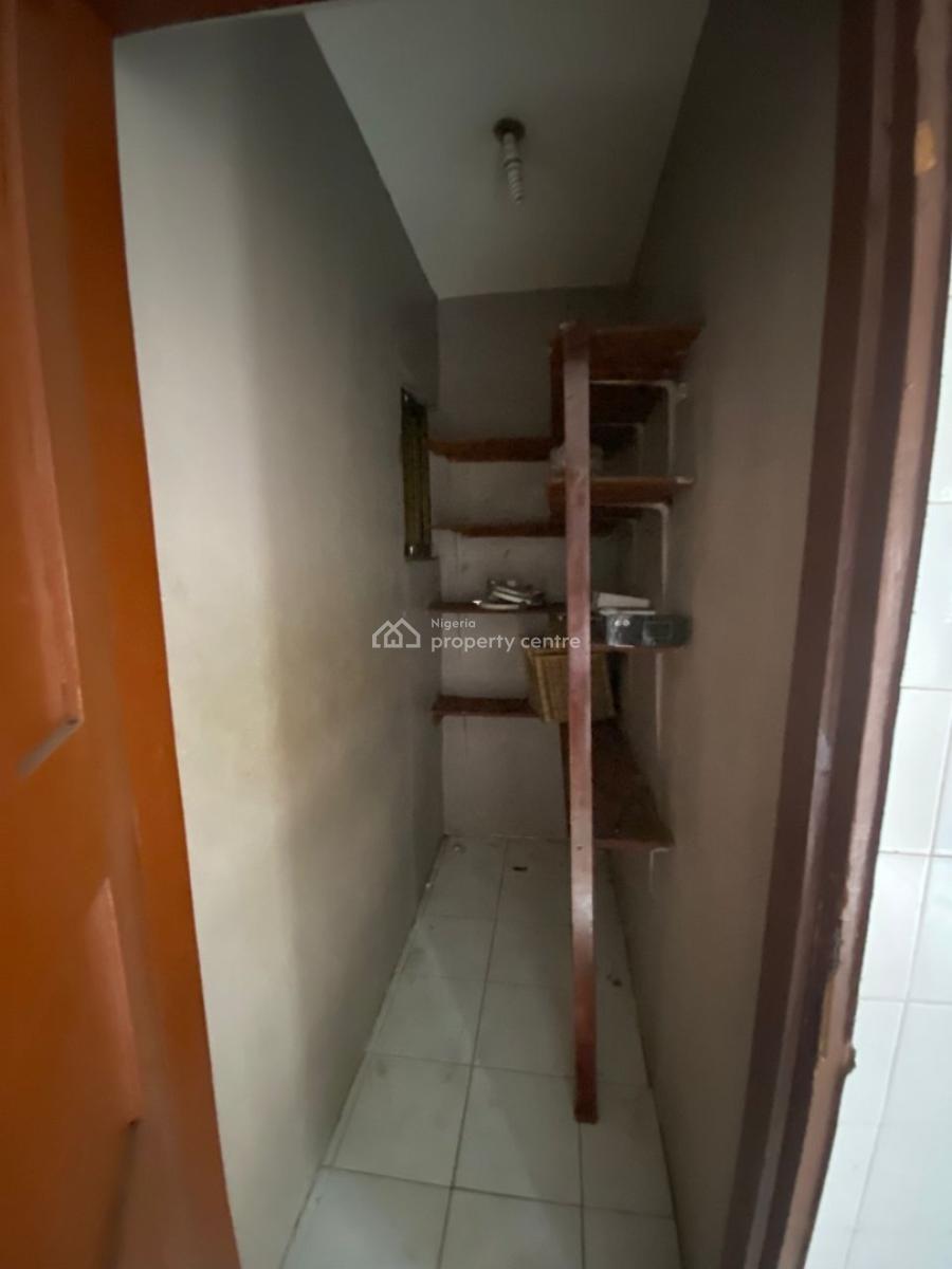 3 Bedroom Apartment, Off Durosimi Etti, Lekki Phase 1, Lekki, Lagos, Flat / Apartment for Rent