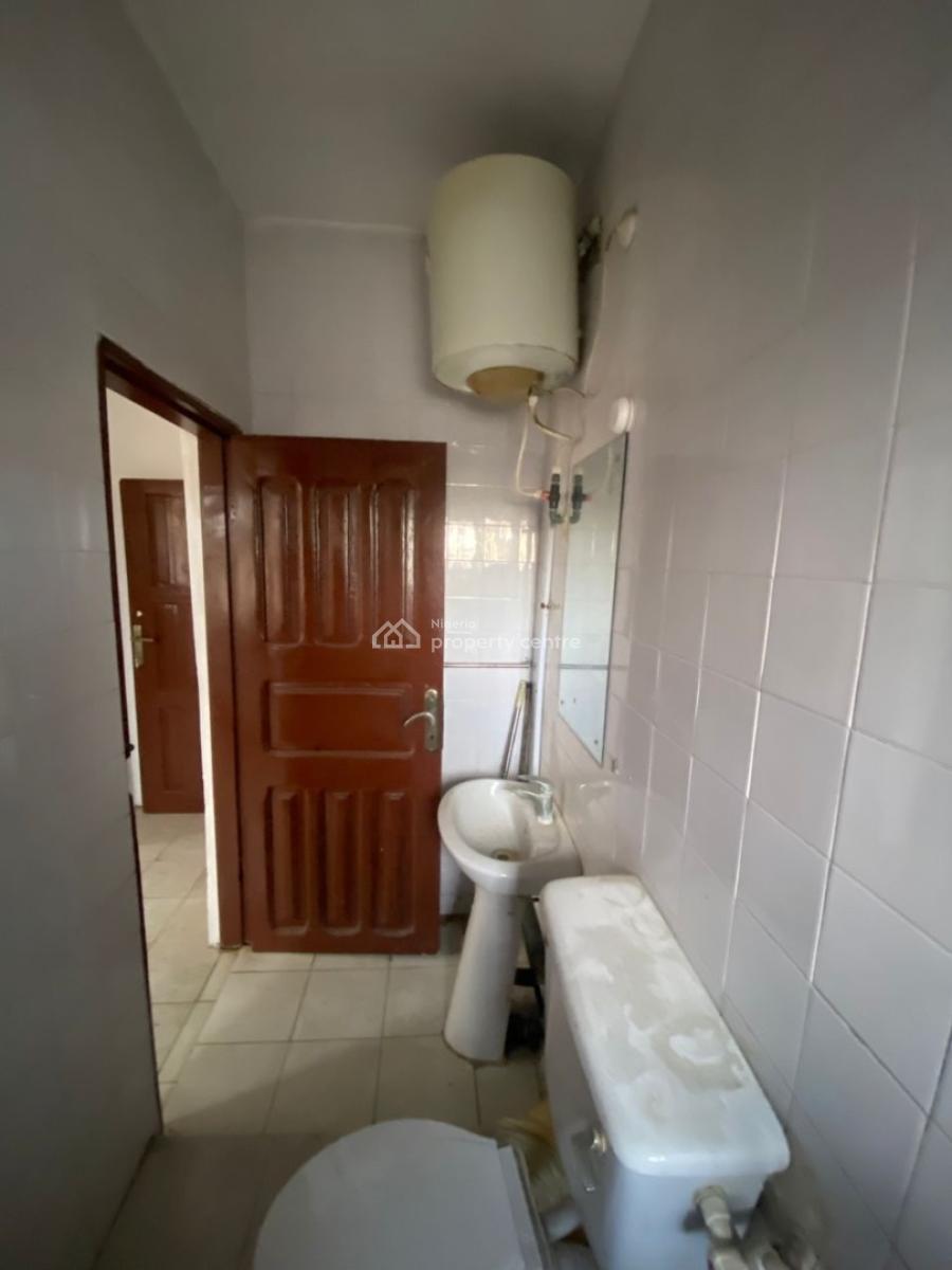 3 Bedroom Apartment, Off Durosimi Etti, Lekki Phase 1, Lekki, Lagos, Flat / Apartment for Rent