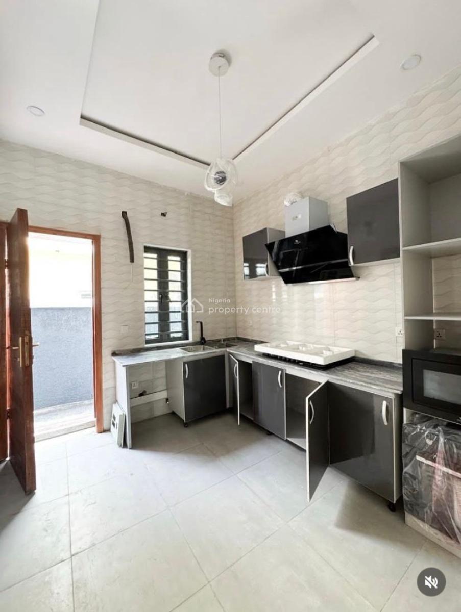 4 Bedroom Terraced Duplex, Ologolo, Lekki, Lagos, Terraced Duplex for Sale