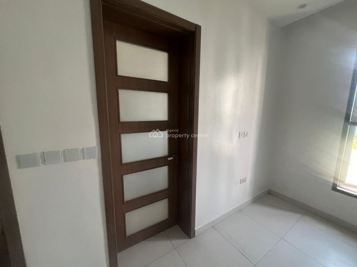 Newly Built 1/2 Bedroom Apartment Plus in Ikate, Ikate, Lekki, Lagos, Block of Flats for Sale