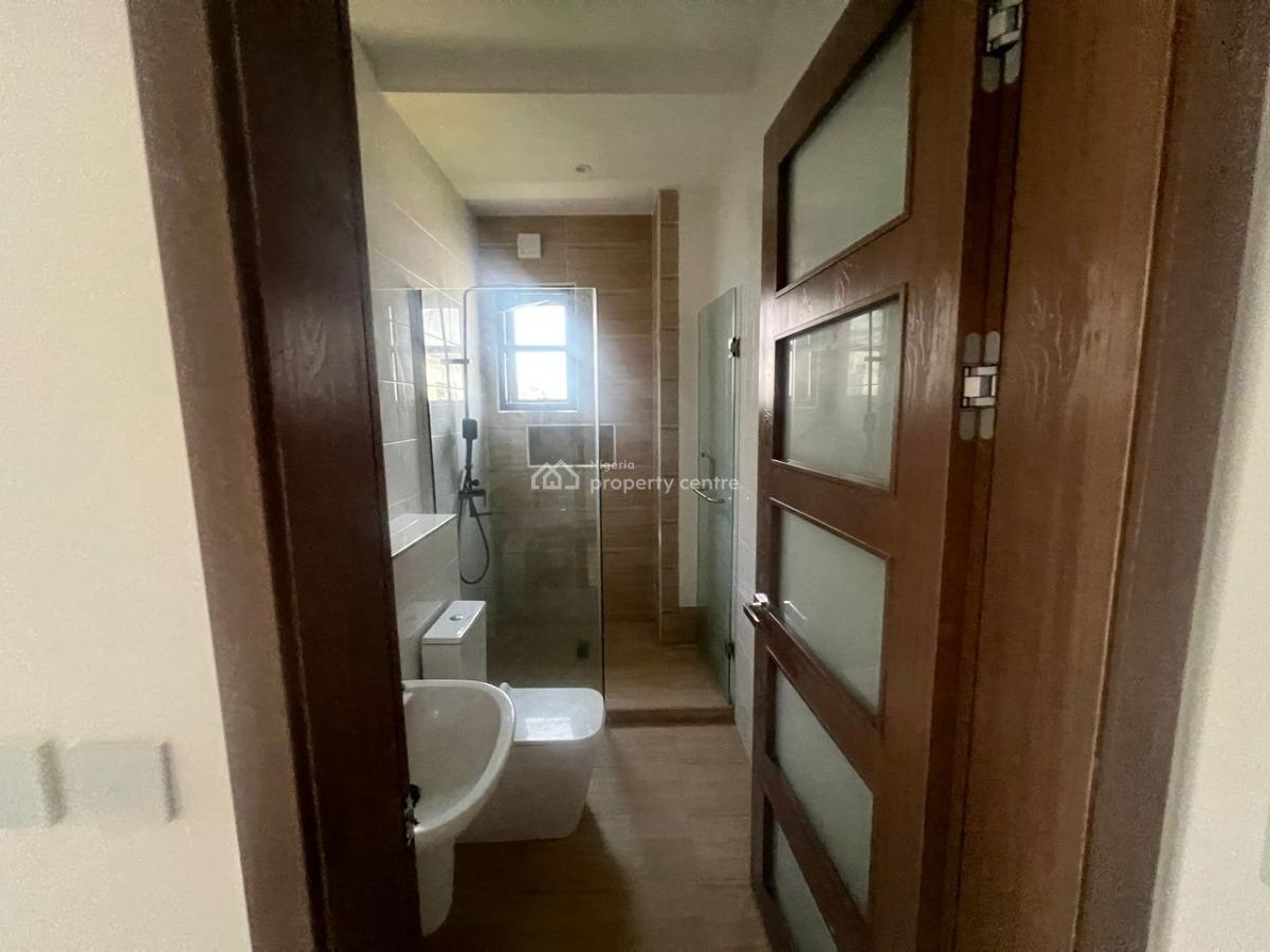 Newly Built 1/2 Bedroom Apartment Plus in Ikate, Ikate, Lekki, Lagos, Block of Flats for Sale
