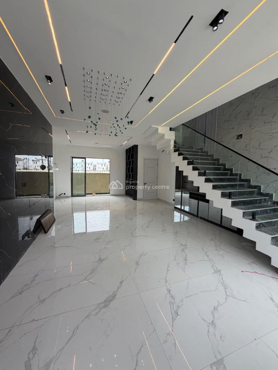 Spacious 4bedroom Terrace with Self Compound and Bq, Lekki Phase 1, Lekki, Lagos, Terraced Duplex for Sale