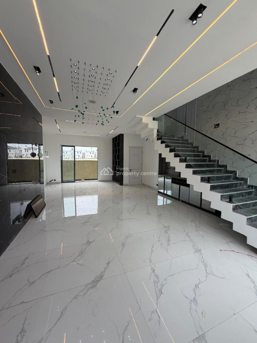 Spacious 4bedroom Terrace with Self Compound and Bq, Lekki Phase 1, Lekki, Lagos, Terraced Duplex for Sale