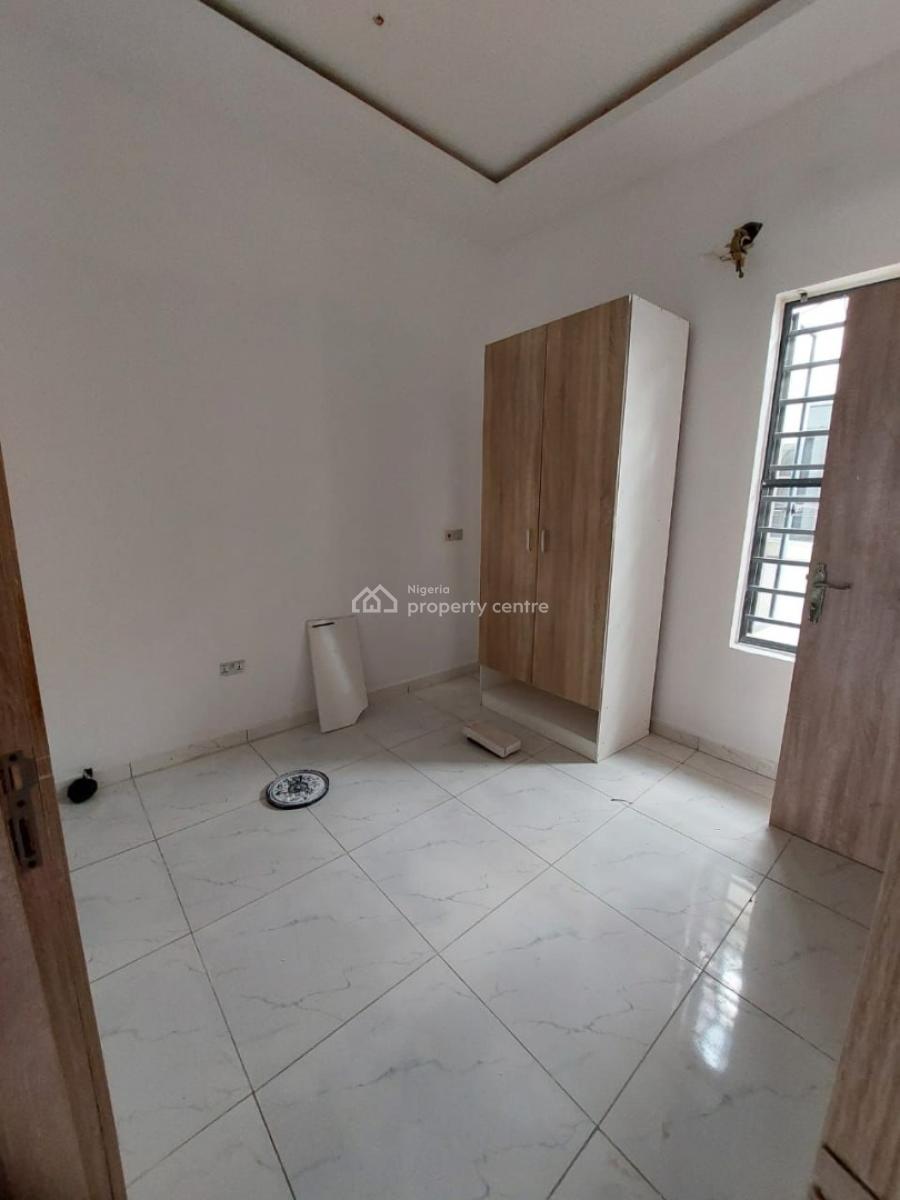 Spacious 1 Bedroom Miniflat with Fully Fitted Kitchen, Pine Estate, Orchid Hotel Axis, Lekki, Lagos, Mini Flat (room and Parlour) for Rent