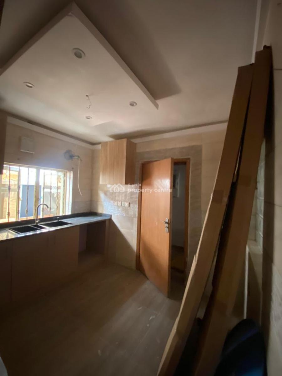 Standard 3 Bedroom Apartment in a Serene & Secure Estate, Chevron Drive, Chevron, Lekki, Lagos, Flat / Apartment for Rent